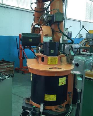KUKA ROBOT