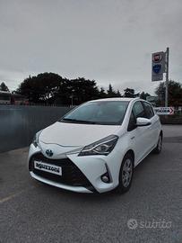 Toyota Yaris 1.5 Hybrid 5 porte Business