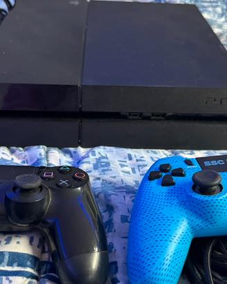 PlayStation 4 500GB + 2 Controller