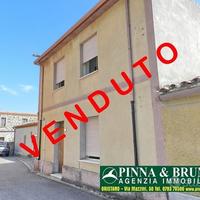 Bauladu - Casa Indipendente tipica del posto
