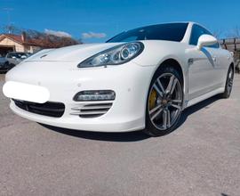 Porsche Panamera 4S 4.8 V8