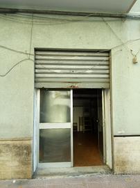 Locale deposito in Via Abruzzo a Taranto