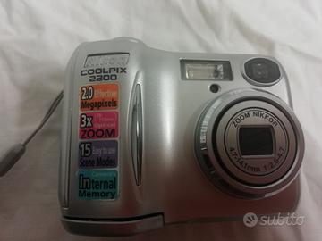 Fotocamera digitale "NIKON"