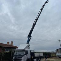 VOLVO 450 CON GRU E RIBALTABILE NUOVO