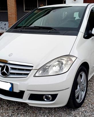 Mercedes A 160 benz 2011 95cv UNICOPR 