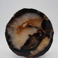 Spessa fetta di agata brasiliana nera