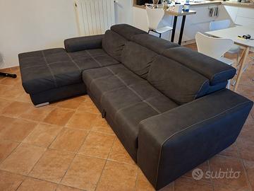 DIVANO LETTO CON PENISOLA