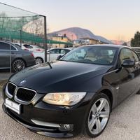 BMW 320d xDrive Coupé Futura