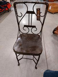 seggiolino in ferro fatto a mano