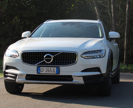 Volvo v90 cross country d4