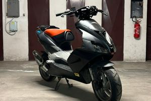 APRILIA SR 50 FACTORY 2009