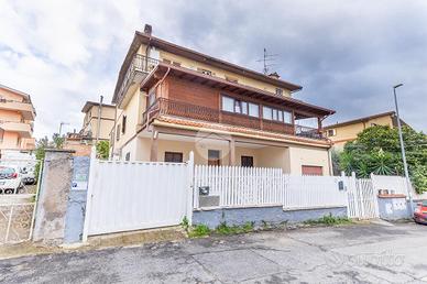 3 LOCALI A ROMA