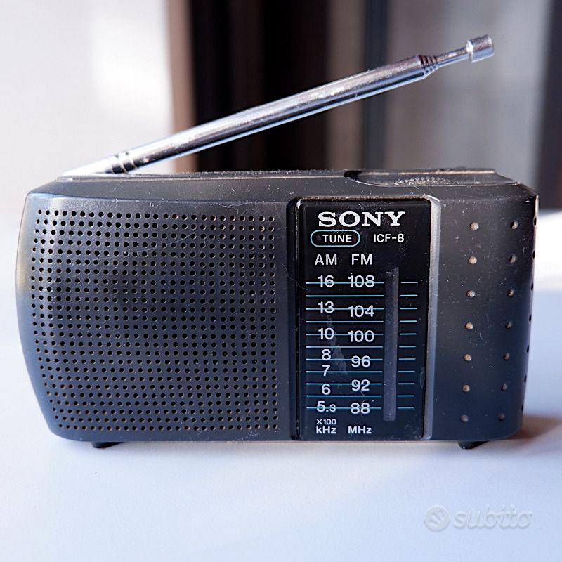 Radio portatile a energia solare per Sony, la ICF-B88