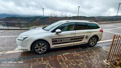 Citroen C5 del 2015, pari al nuovo in tutto