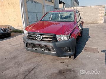 Toyota HILUX 2017 2.4td 2GD-FTV ricambi