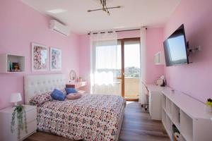 Stanza in appartamento di 140 m² a Milano