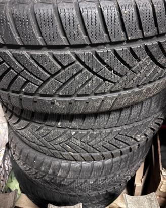 Pneumatici invernali 205/55R16