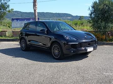 PORSCHE Cayenne 3.0 Diesel Platinum Edition