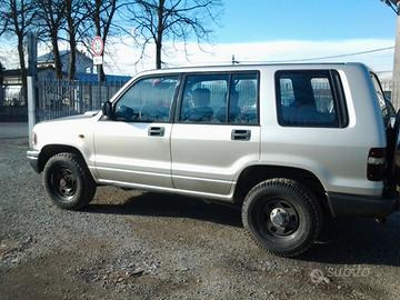 Fiancata sinistra per Opel Monterey /Isuzu Trooper