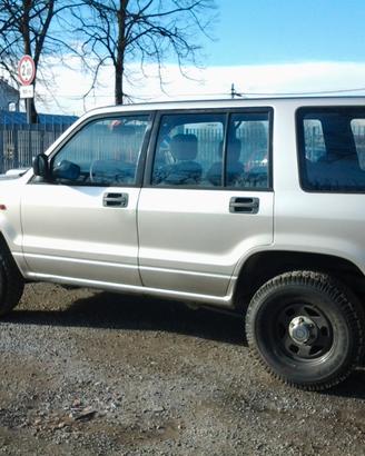 Fiancata sinistra per Opel Monterey /Isuzu Trooper