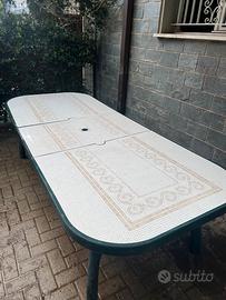 Tavolo da giardino