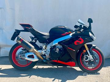 Aprilia Rsv4 1100