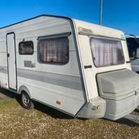 Roulotte 710 kg complessivo 2+2 posti