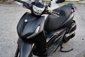 PIAGGIO BEVERLY 400 DEEP BLACK