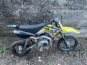 Pit bike