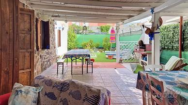 3 LOCALI A CASTELSARDO