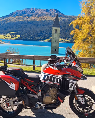 Multistrada V4S  full Akrapovic ,leggere bene