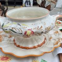 Centrotavola ornamentale in ceramica