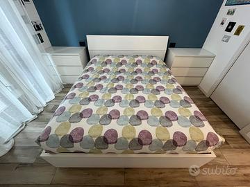 Struttura letto matrimoniale con contenitore