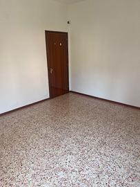 Camera singola in appartamento solo donne