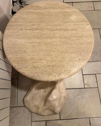 Tavolo design in travertino rotondo