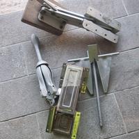 ancore e supporto motore ausiliario