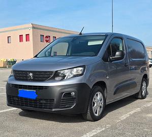 Furgone Peugeot Partner xl 130 cv aut.