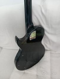 chitarra elettrica Harley benton nera a