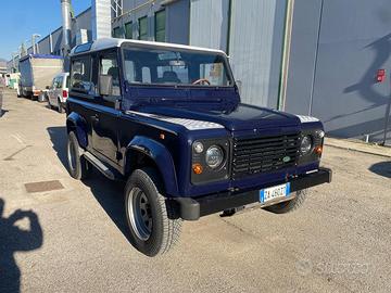 Land Rover Defender 90 2.0 Benzina
