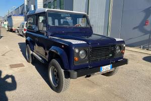 Land Rover Defender 90 2.0 Benzina