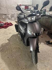 Peugeot Tweet 125 - 2019