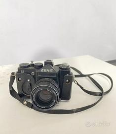 Macchina fotografica vintage anni 80 90