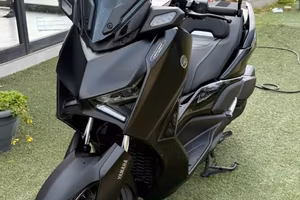 Yamaha xmax 300