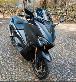 Yamaha T-Max 530 SX