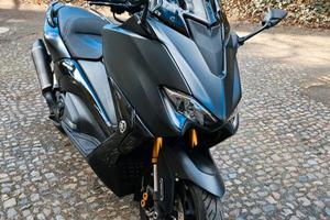 Yamaha T-Max 530 SX
