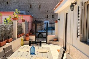 Villetta con patio e posto auto a Procida