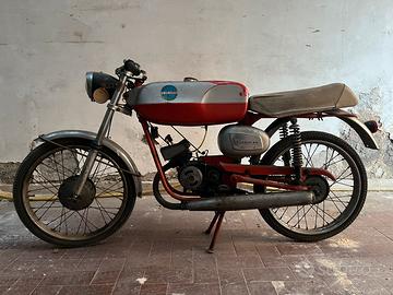 Benelli 50 sprint 4v