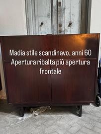 Madia stile scandinavo, anni 60