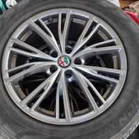 Stelvio cerchi e gomme da 18