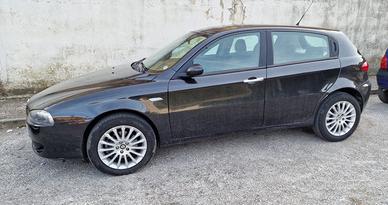 Alfa 147  1.9 JTD